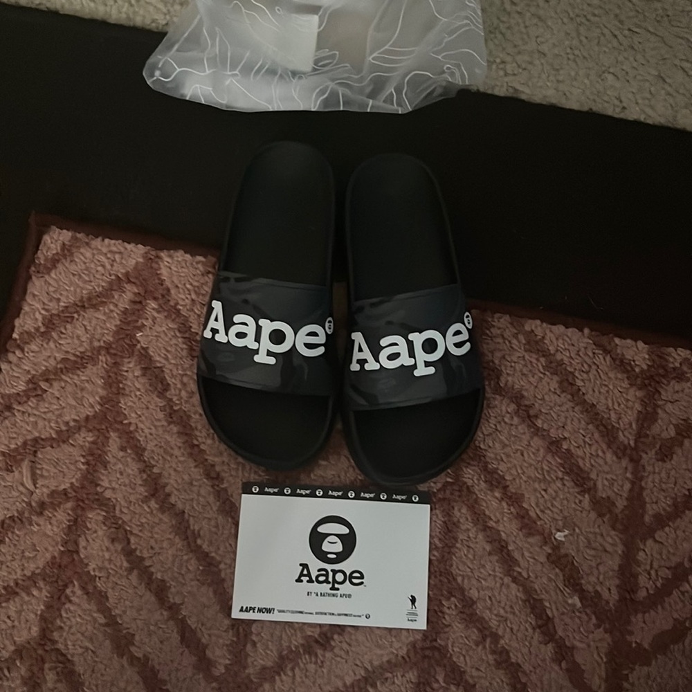 AAPE MOONFACE CAMO SLIDES